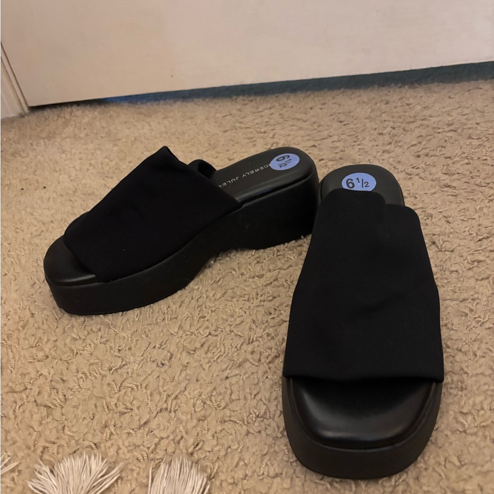 Black Platform Slide Sandals